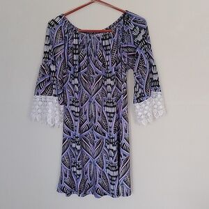Elegant Purple Patterned Dress with Lace Sleeves